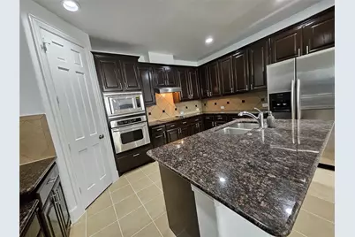 9208 Dillon Trail, Irving, TX 75063 - Photo 11