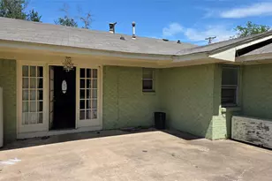 1407 Bonham St, Commerce, TX 75428 - Photo 15
