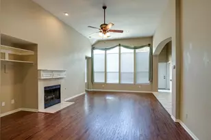 2221 Briary Trace Ct, Lewisville, TX 75077 - Photo 9