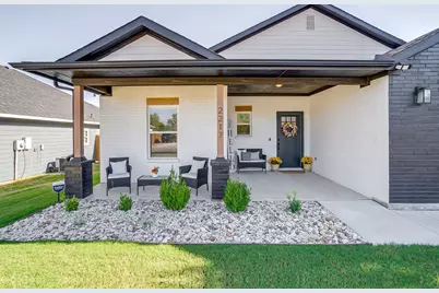 2217 Forest Hill Lane, Granbury, TX 76048 - Photo 3