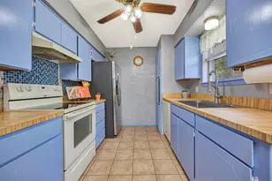 6320 Melinda Dr, Watauga, TX 76148 - Photo 11