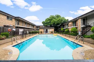 10220 Regal Oaks Dr, Dallas, TX 75230 - Photo 11