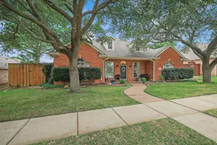 11721 Waterford Ln, Frisco, TX 75035 - Photo 1