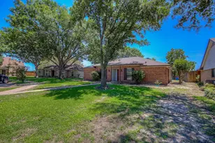 1642 Belltower Dr, Lewisville, TX 75067 - Photo 3