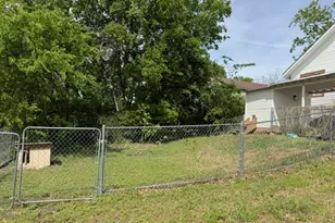 1400 W Chestnut, Denison, TX 75021 - Photo 5