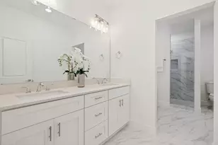 5609 Woodlands Dr, The Colony, TX 75056 - Photo 17