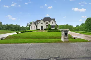 230 Oak Tree Dr, Waxahachie, TX 75165 - Photo 1