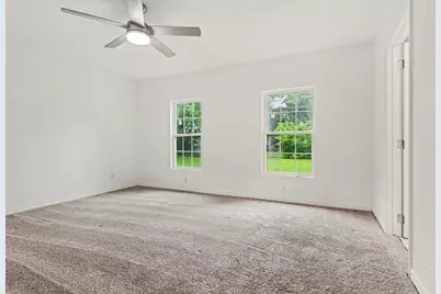 2610 Hillcrest Avenue, Greenville, TX 75402 - Photo 9