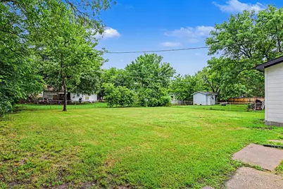 2610 Hillcrest Avenue, Greenville, TX 75402 - Photo 21