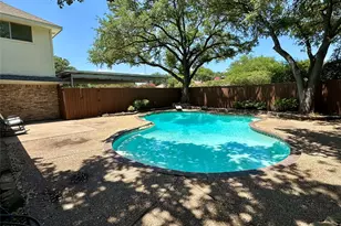 7145 Crooked Oak Dr, Dallas, TX 75248 - Photo 25