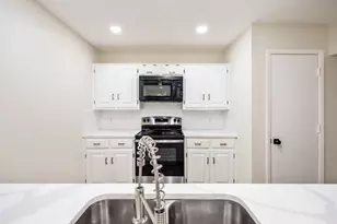 6702 E NW Hwy, Dallas, TX 75231 - Photo 11