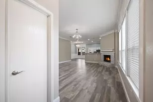 460 Cranbrook Ln, Grand Prairie, TX 75052 - Photo 7