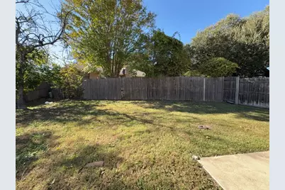 6920 Misty Meadow Drive S, Fort Worth, TX 76133 - Photo 3