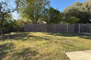 6920 Misty Meadow Dr S, Fort Worth, TX 76133 - Photo 3