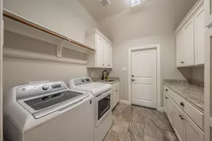 146 Buddy Ct, Millsap, TX 76066 - Photo 13