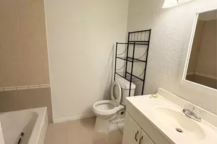 2707 Mark Twain Dr, Farmers Branch, TX 75234 - Photo 11