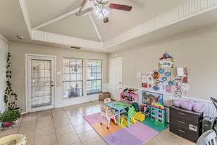 1500 Sunnyslope Dr, Carrollton, TX 75007 - Photo 11