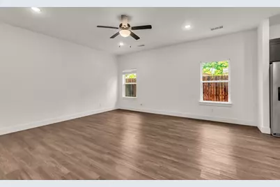 2315 W Bond Street, Denison, TX 75020 - Photo 11