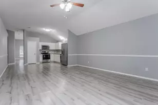 3206 Weirgate Ct, Grand Prairie, TX 75052 - Photo 13
