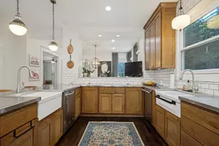 716 W Oak St, Denton, TX 76201 - Photo 13