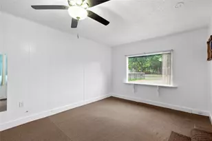 1109 N Jim Miller Rd, Dallas, TX 75217 - Photo 15