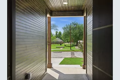 521 W Walker Street, Denison, TX 75020 - Photo 5