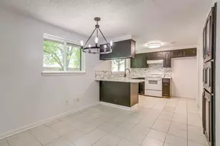 113 Quail Creek Dr, Crowley, TX 76036 - Photo 11