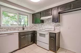 113 Quail Creek Dr, Crowley, TX 76036 - Photo 15