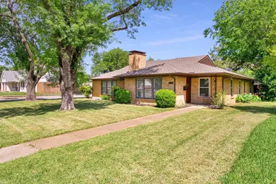 2949 Maydelle Lane, Farmers Branch, TX 75234 - Photo 3