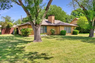 2949 Maydelle Ln, Farmers Branch, TX 75234 - Photo 1