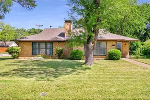 2949 Maydelle Ln, Farmers Branch, TX 75234 - Photo 17