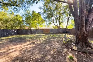 1233 Steinburg Ln, Fort Worth, TX 76134 - Photo 15