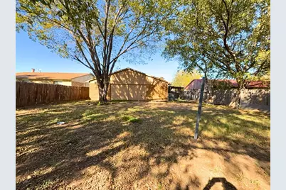 1233 Steinburg Lane, Fort Worth, TX 76134 - Photo 13