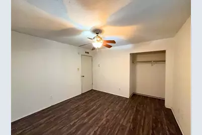 1233 Steinburg Lane, Fort Worth, TX 76134 - Photo 5