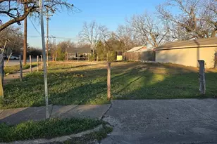 1547 S Denley Dr, Dallas, TX 75216 - Photo 1