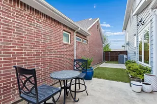 1017 Gardenia St, Carrollton, TX 75007 - Photo 7