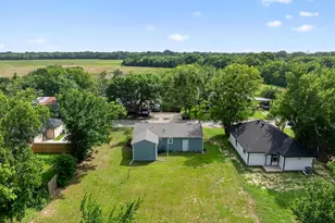 2020 Laura St, Caddo Mills, TX 75135 - Photo 5