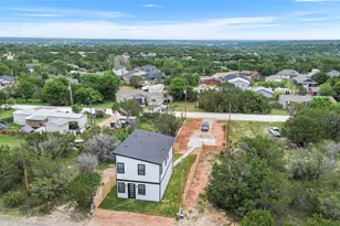 2222 Cedarwood Trail, Granbury, TX 76048 - Photo 15