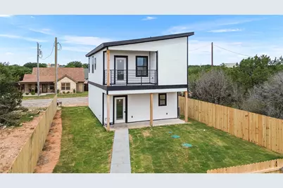 2222 Cedarwood Trail, Granbury, TX 76048 - Photo 13