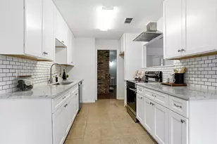 2907 Lakeshore Ct, Arlington, TX 76013 - Photo 11