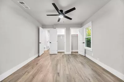 831 Glen Arbor Drive, Dallas, TX 75241 - Photo 17