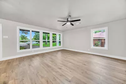831 Glen Arbor Drive, Dallas, TX 75241 - Photo 13