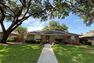 2613 Live Oak Ln, Plano, TX 75075 - Photo 1