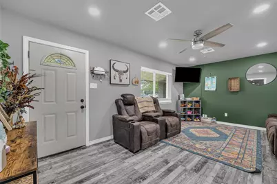408 Little Avenue, McGregor, TX 76657 - Photo 3