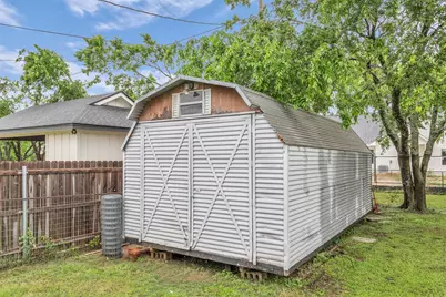 408 Little Avenue, McGregor, TX 76657 - Photo 25