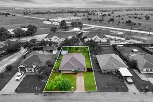408 Little Ave, McGregor, TX 76657 - Photo 27