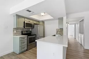 2505 Wedglea Dr, Dallas, TX 75211 - Photo 11
