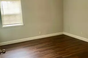 414 Goodyear St, Irving, TX 75062 - Photo 13