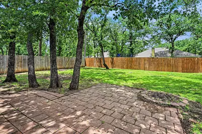 717 Oak Park Drive, Azle, TX 76020 - Photo 25