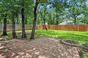 717 Oak Park Dr, Azle, TX 76020 - Photo 25